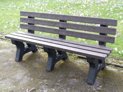 Irwell 4 seater recycled plastic garden bench